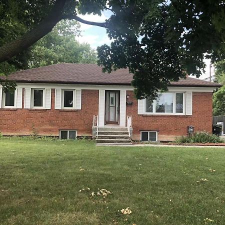 Cozy 3 Room Bungalow In Midtown Toronto Exteriér fotografie
